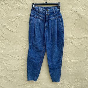 Vintage union label 1980s pleated front Lee jeans